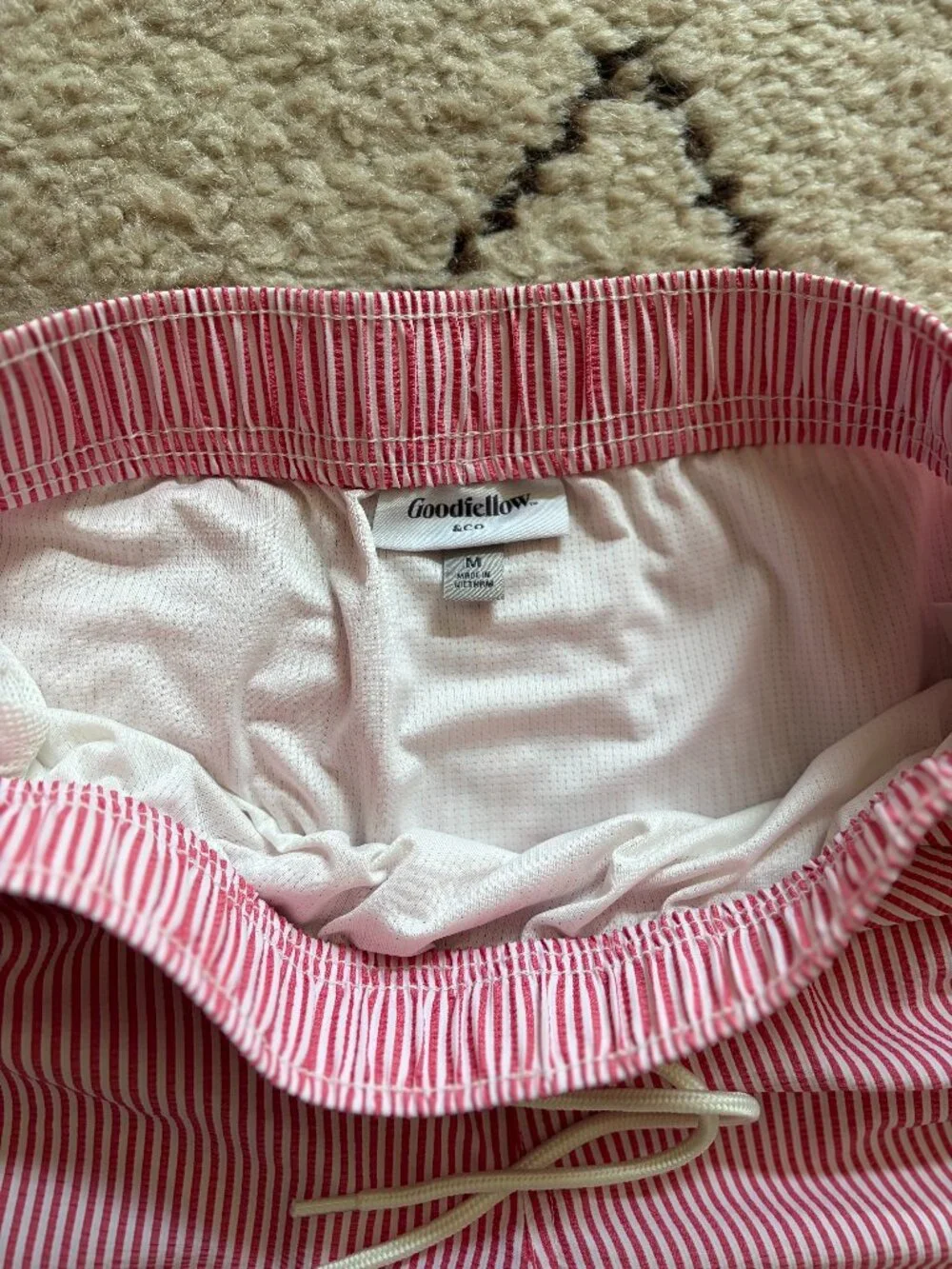 Goodfellow & Co classic red